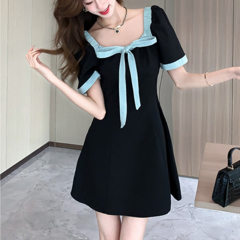 Color matching square neck dress women's 2024 summer new Hepburn style waist thin medium and long A-shaped skirt