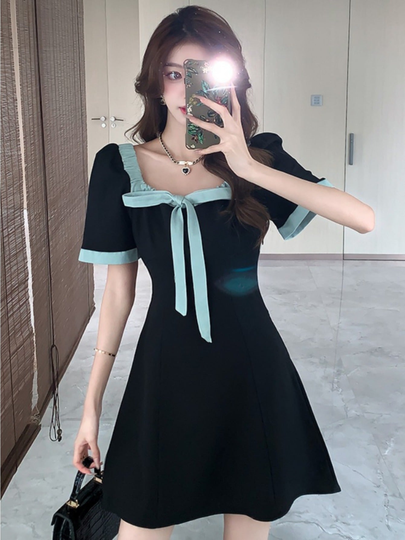 Color matching square neck dress women's 2024 summer new Hepburn style waist thin medium and long A-shaped skirt