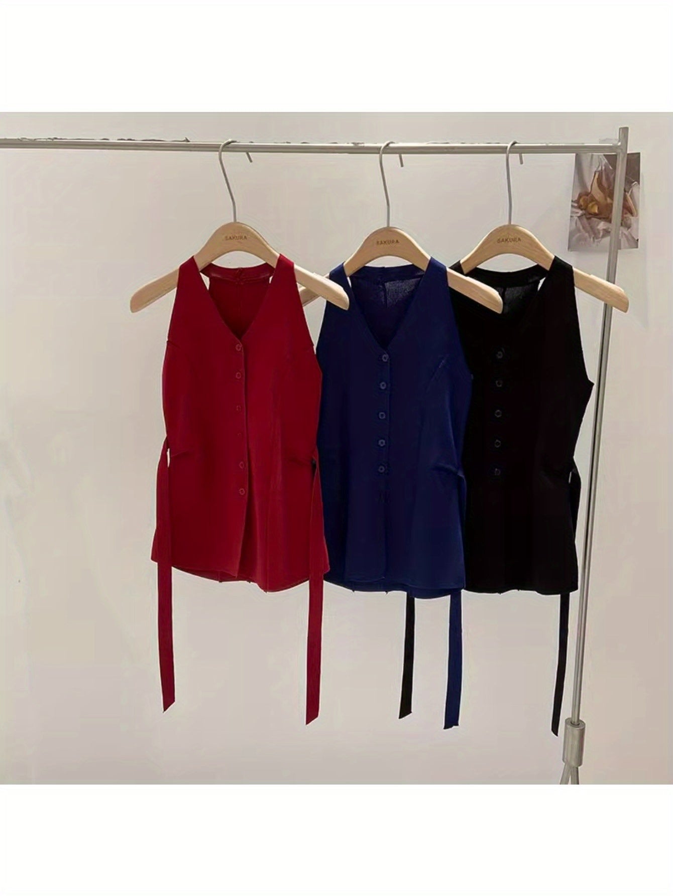 V-neck knitted sling small vest women's early autumn 2024 new Korean version single-breasted slim-fitting and thin outer top