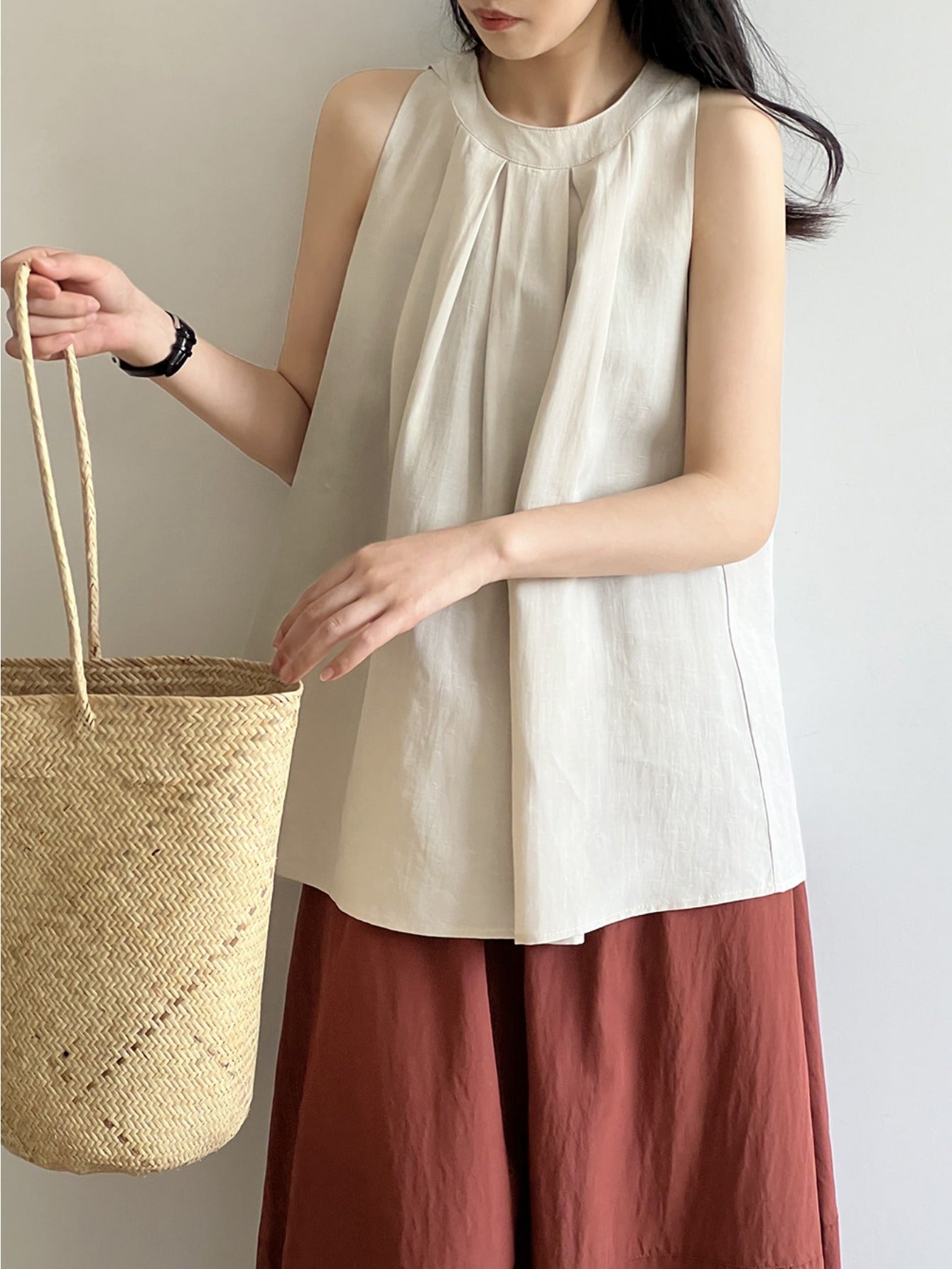 Tencel linen neck shirt women's summer French top loose temperament sleeveless foreign style shirt age-reducing doll shirt
