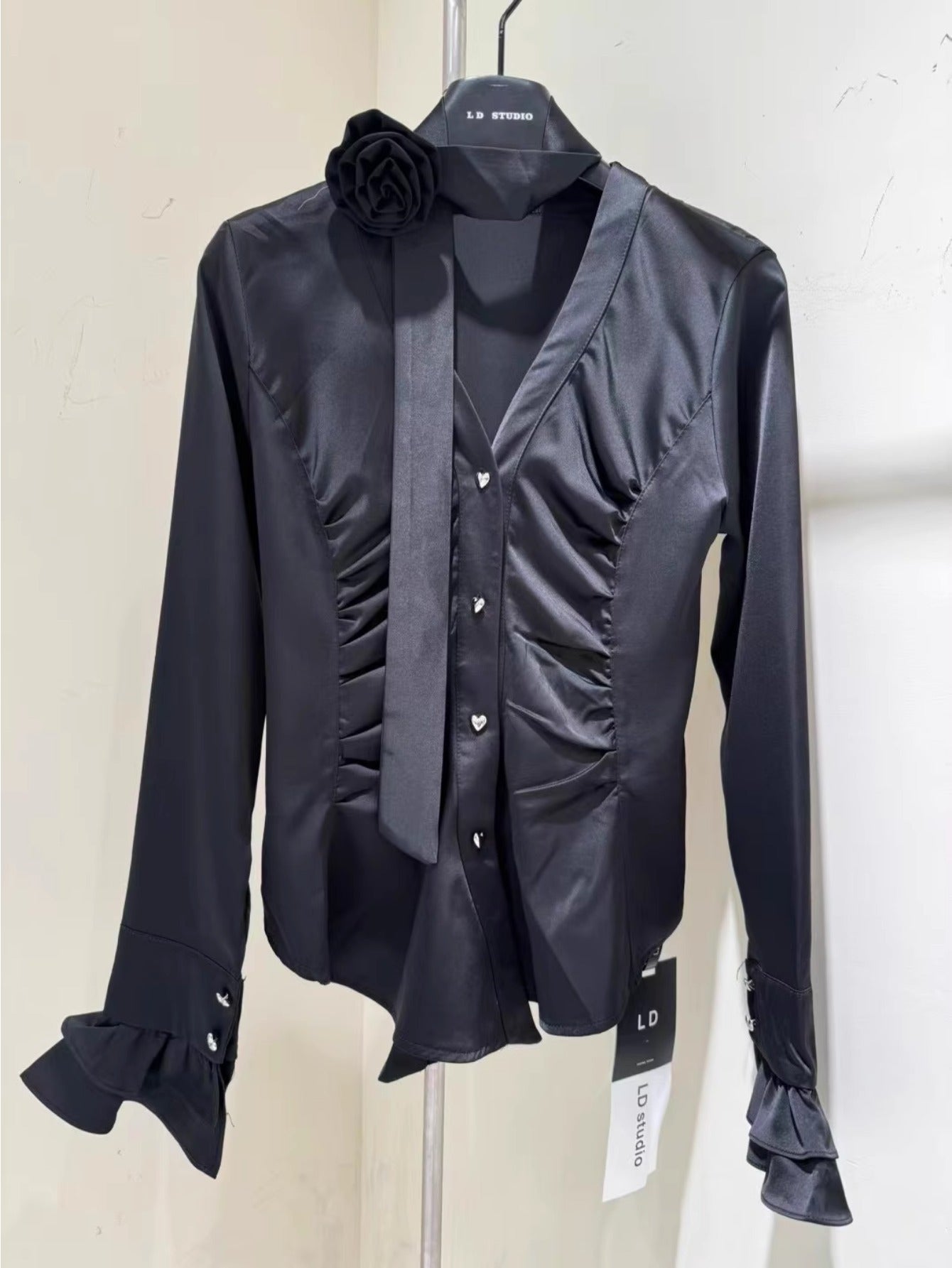 2024 summer new white pure desire sexy spice shirt women's waist design sense niche and thin new top