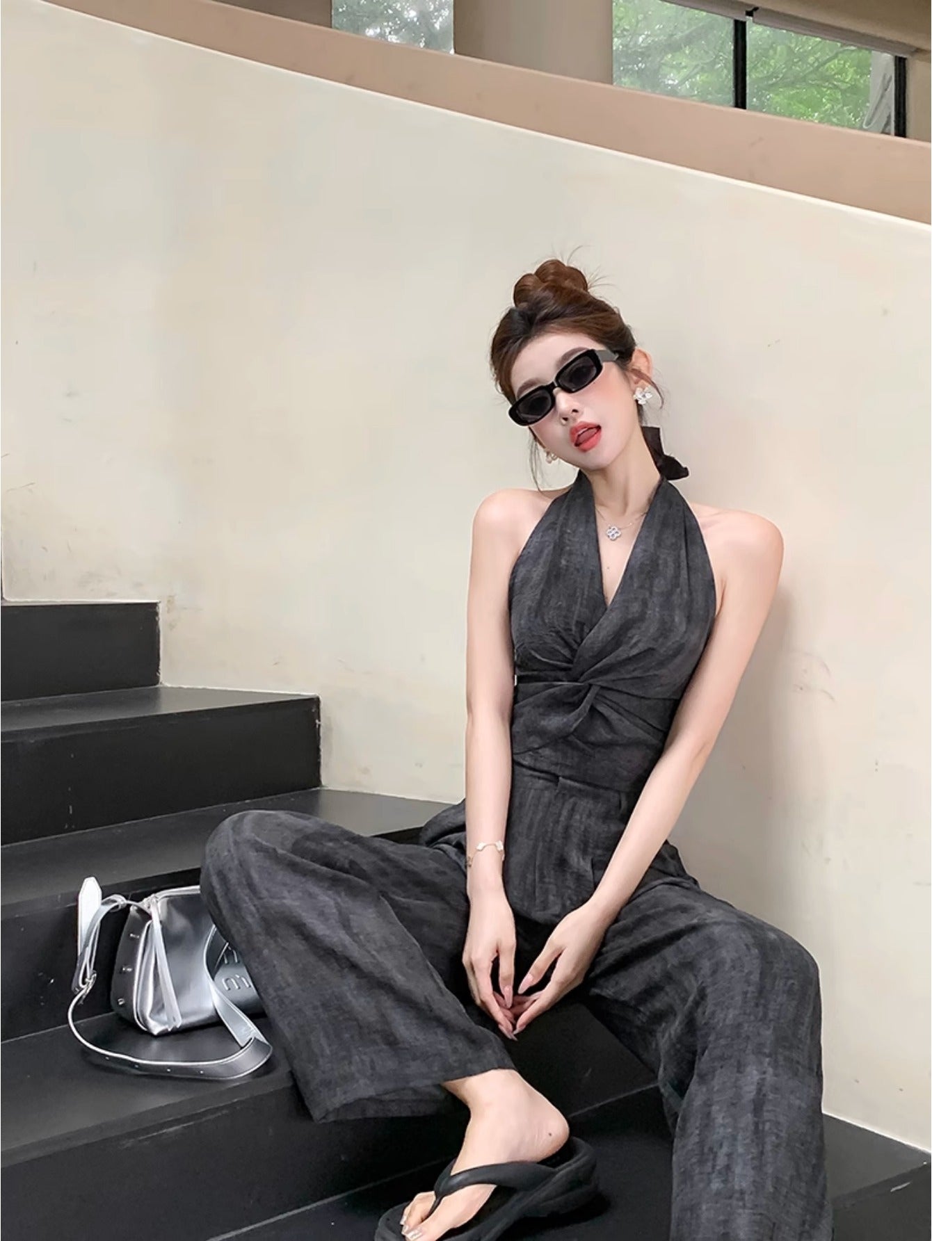 Design sense short neck vest top 2024 summer new slim straight wide-leg pants set two-piece set women