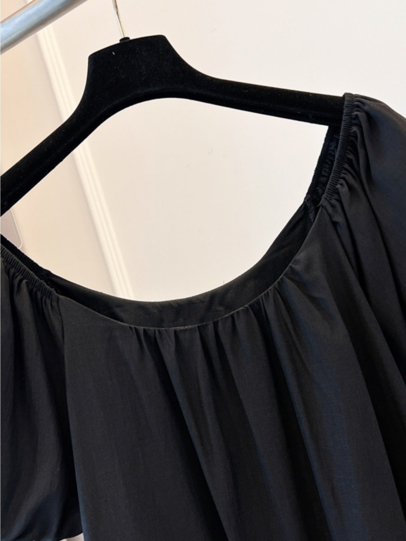 Black bubble-sleeved chiffon short-sleeved shirt women's summer new large-size fat mm belly-covering doll shirt one-word shoulder top