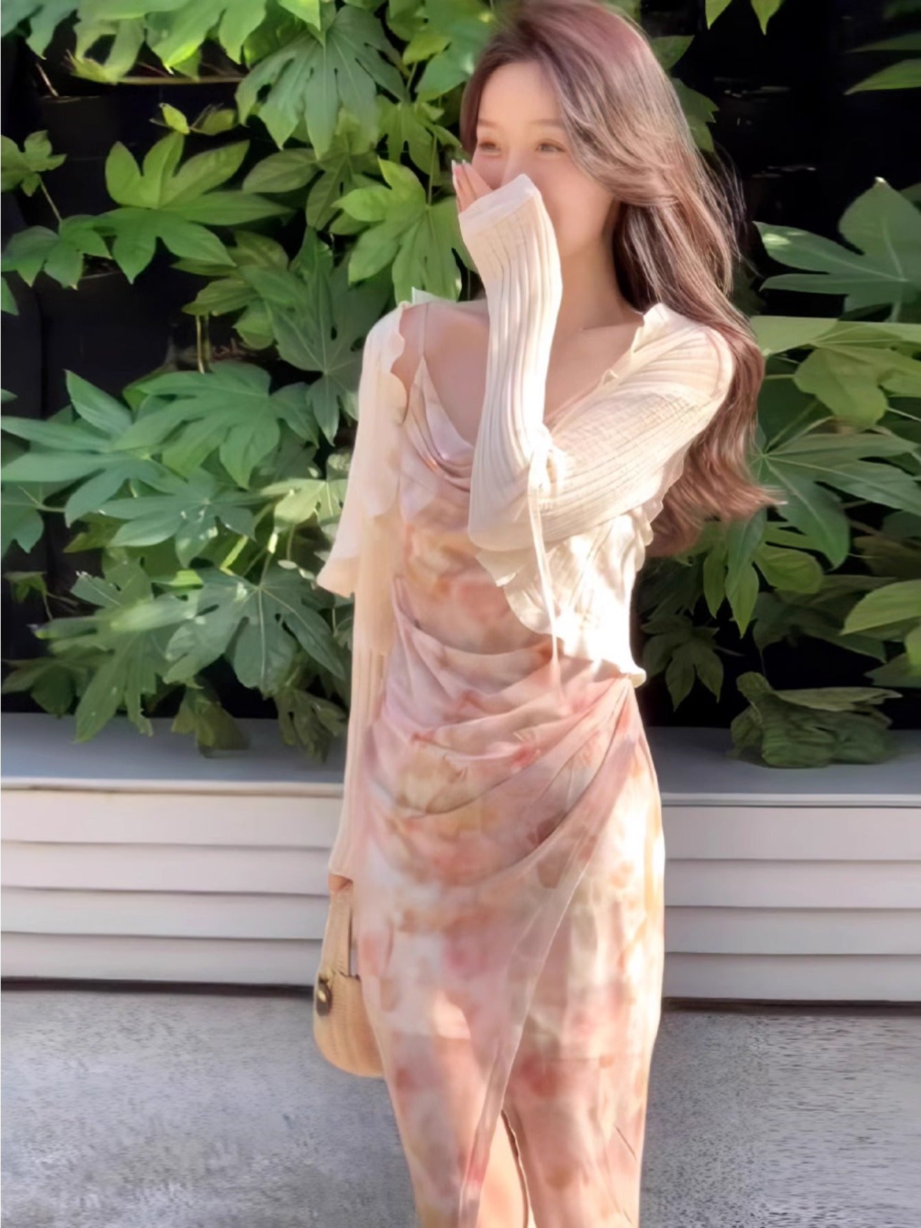 Pink swinging neck floral suspender dress women's 2024 summer irregular ruffle edge long dress printed split fork long dress no cardigan