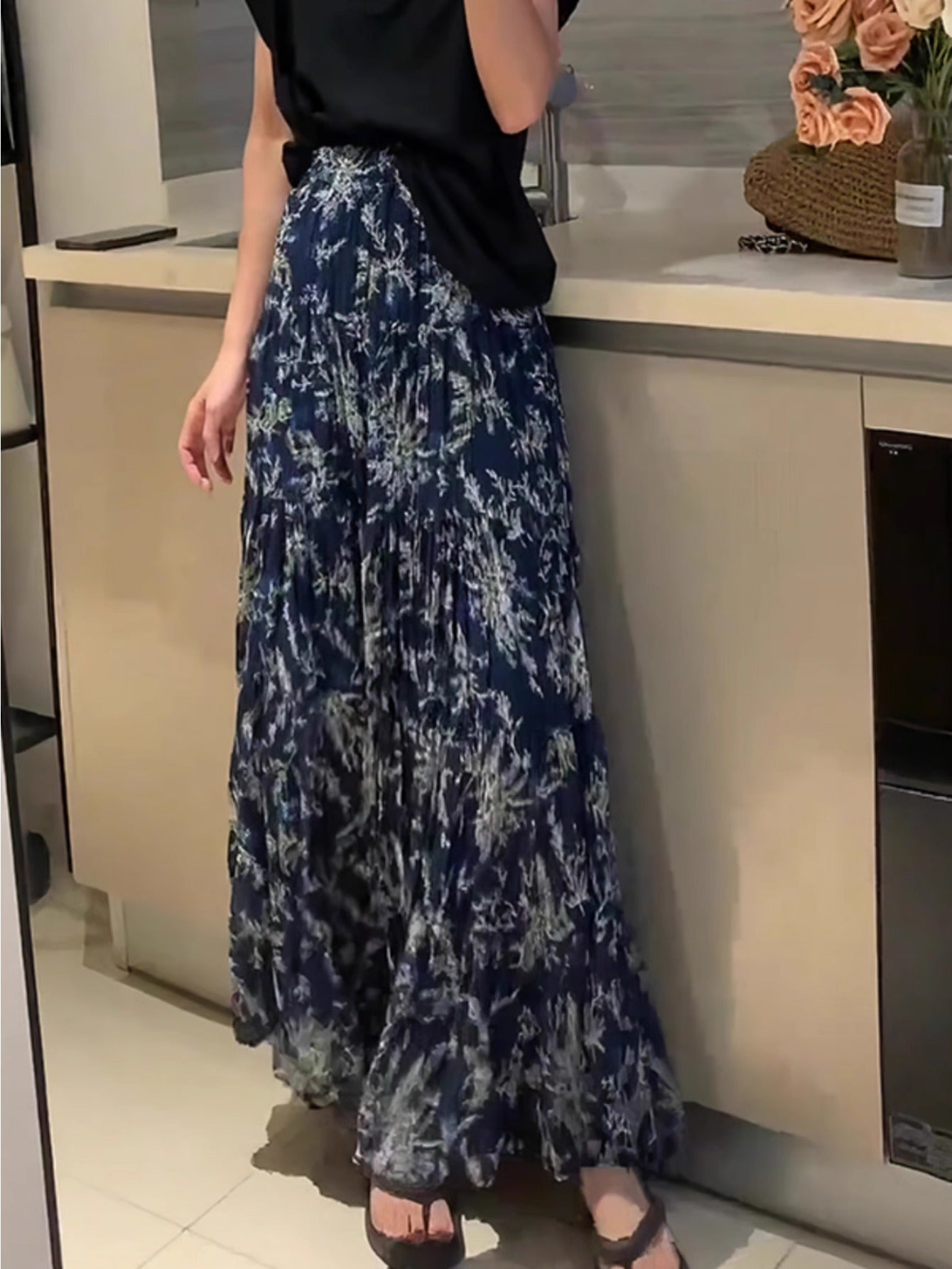 Blue floral design sense fashion temperament skirt women's high waist and thin medium and long skirt spring and summer new 2024