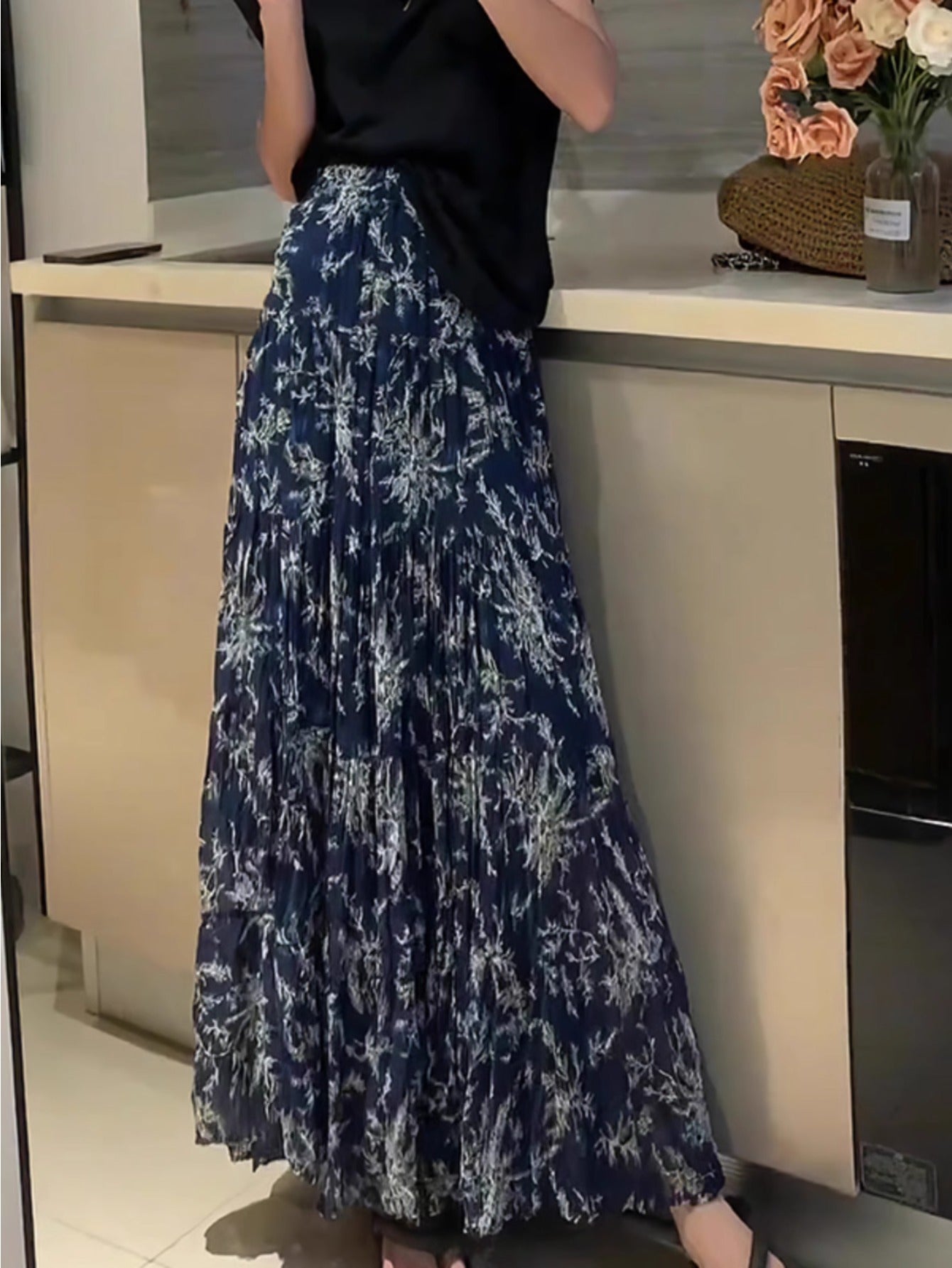 Blue floral design sense fashion temperament skirt women's high waist and thin medium and long skirt spring and summer new 2024