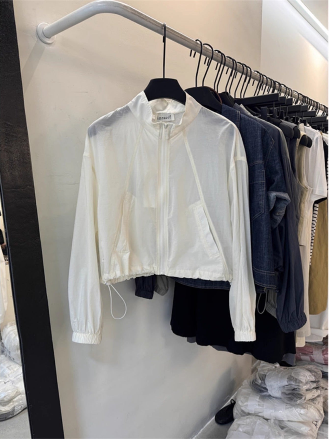 Fashion solid color zipper thin sunscreen clothing top 2024 summer new product versatile short stand-up collar loose coat women