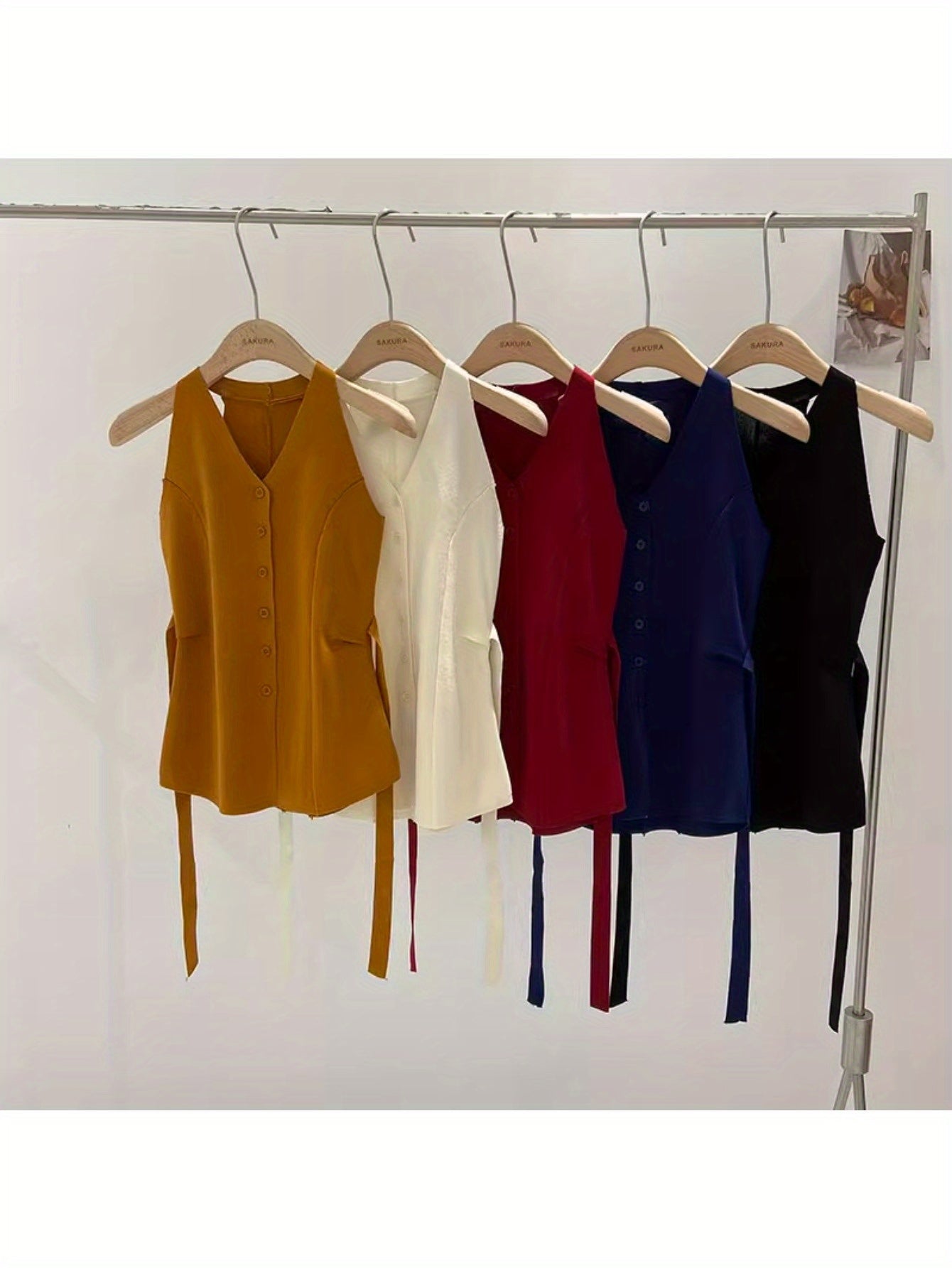 V-neck knitted sling small vest women's early autumn 2024 new Korean version single-breasted slim-fitting and thin outer top