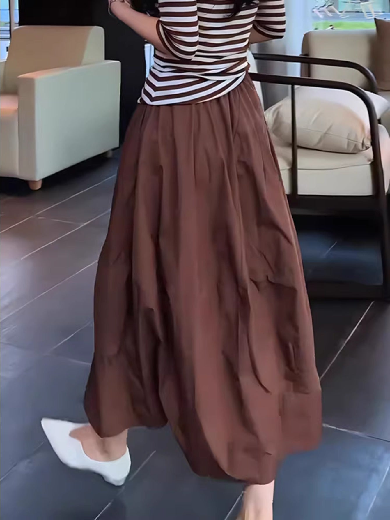 2024 summer new high waist and thin loose age reduction versatile pendulum caramel skirt women's clothing