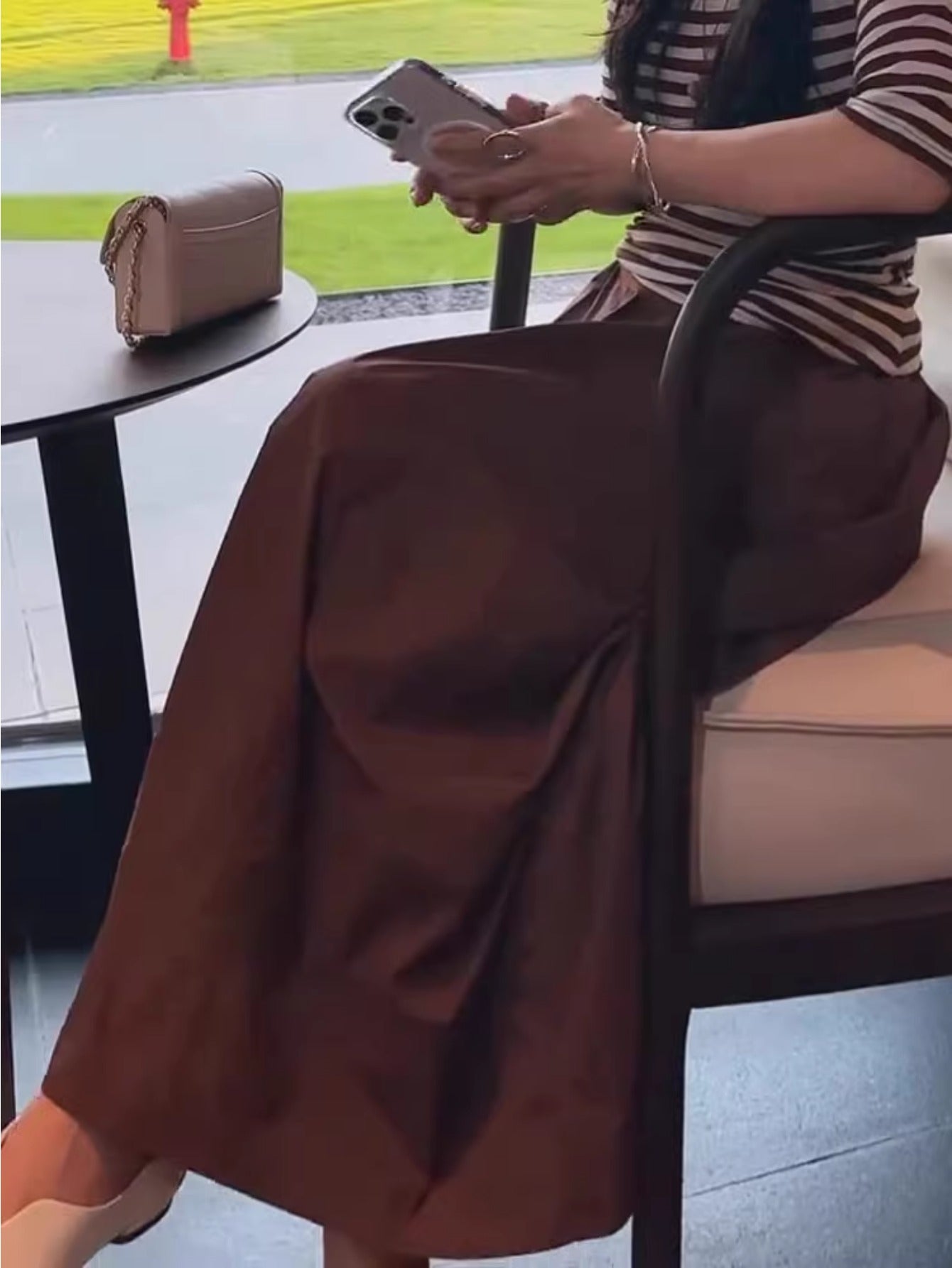 2024 summer new high waist and thin loose age reduction versatile pendulum caramel skirt women's clothing