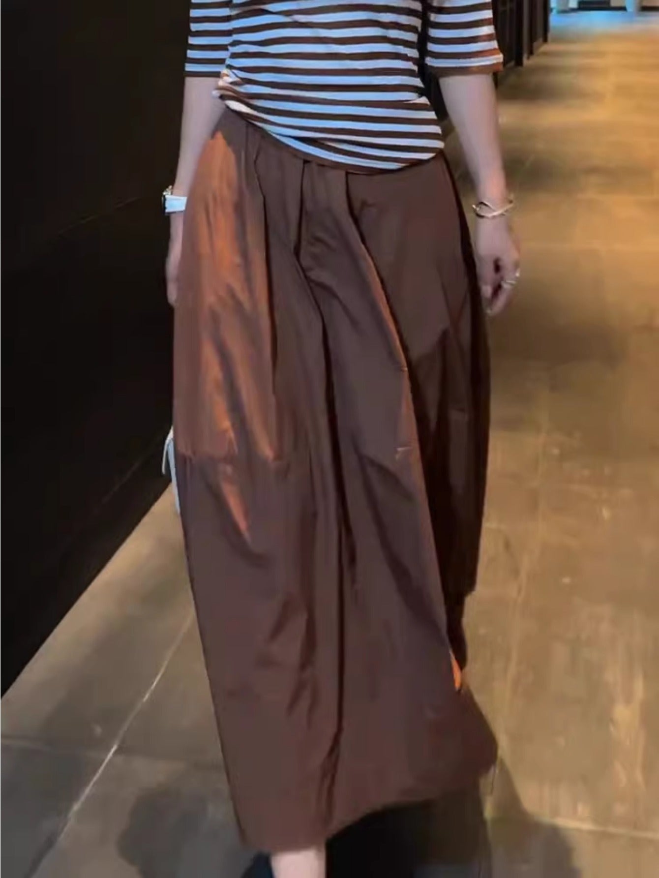 2024 summer new high waist and thin loose age reduction versatile pendulum caramel skirt women's clothing