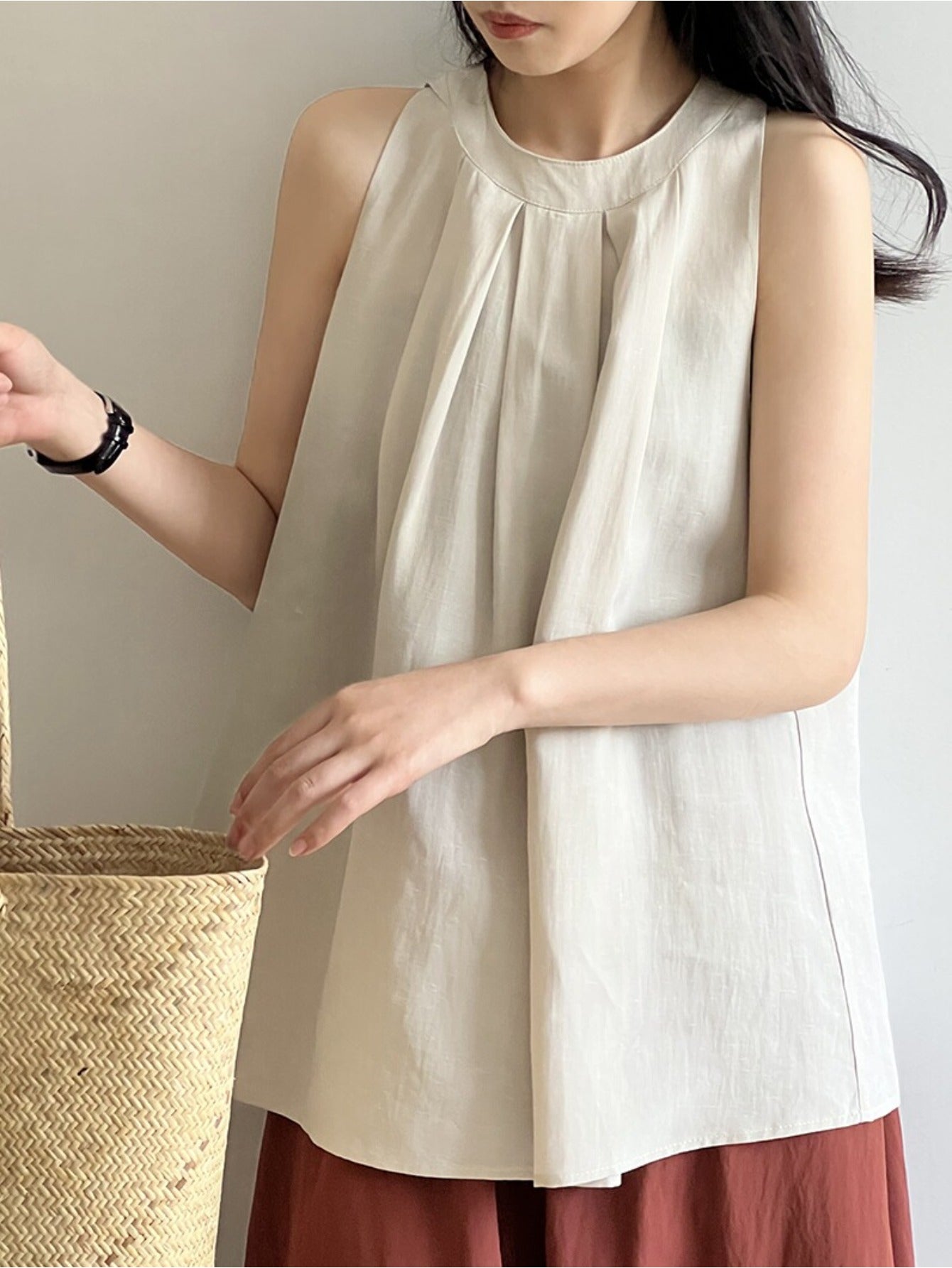 Tencel linen neck shirt women's summer French top loose temperament sleeveless foreign style shirt age-reducing doll shirt