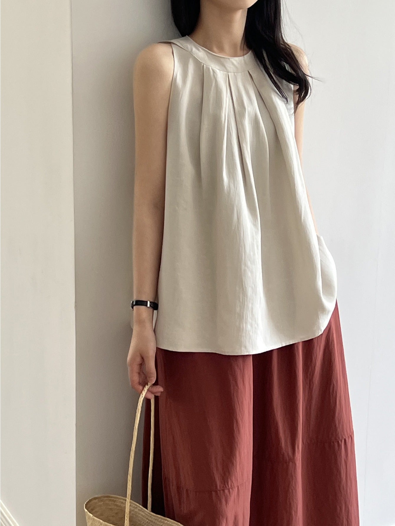 Tencel linen neck shirt women's summer French top loose temperament sleeveless foreign style shirt age-reducing doll shirt