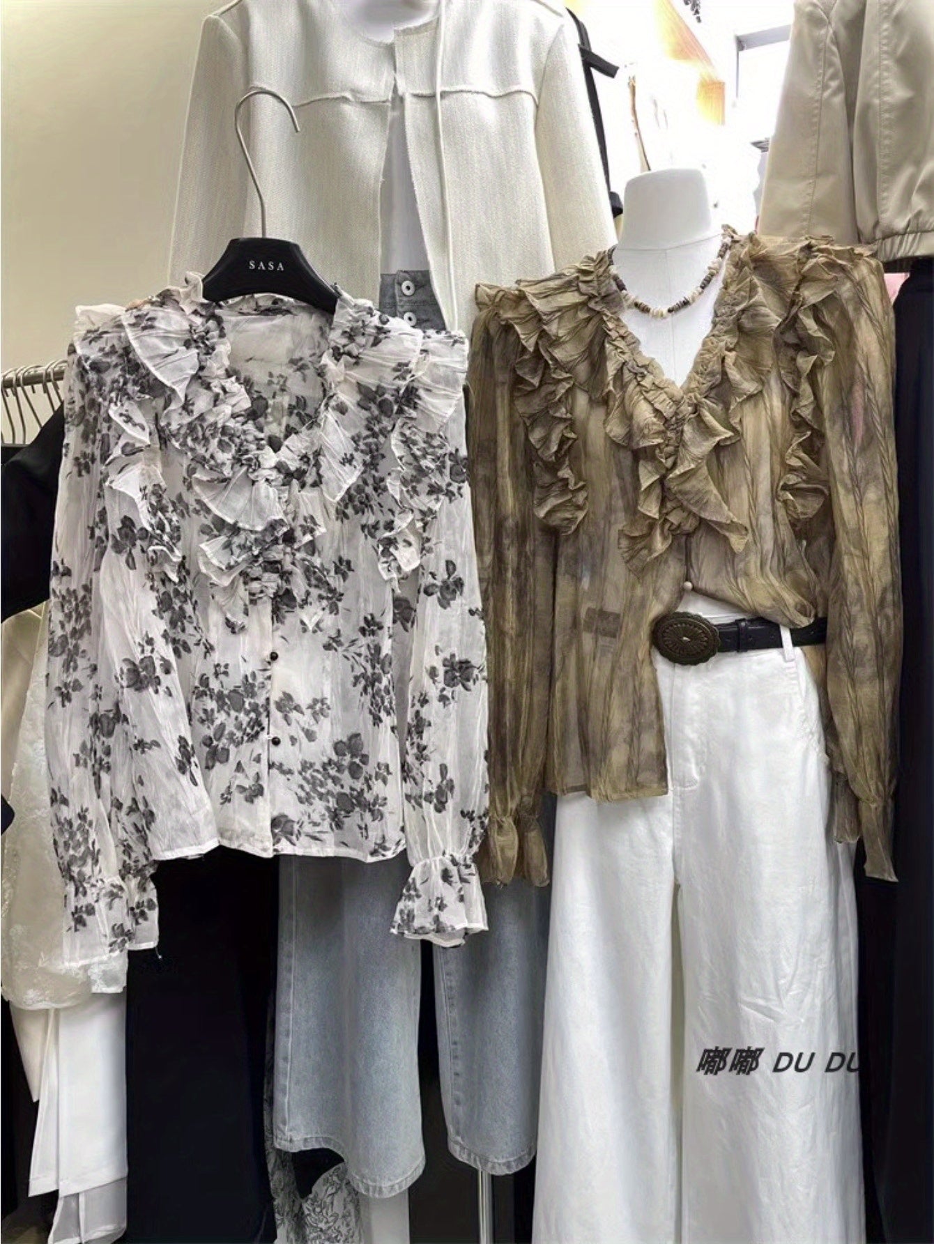 Shirt 2024 new women's spring European station retro design ruffle V-neck smudged long-sleeved chic shirt