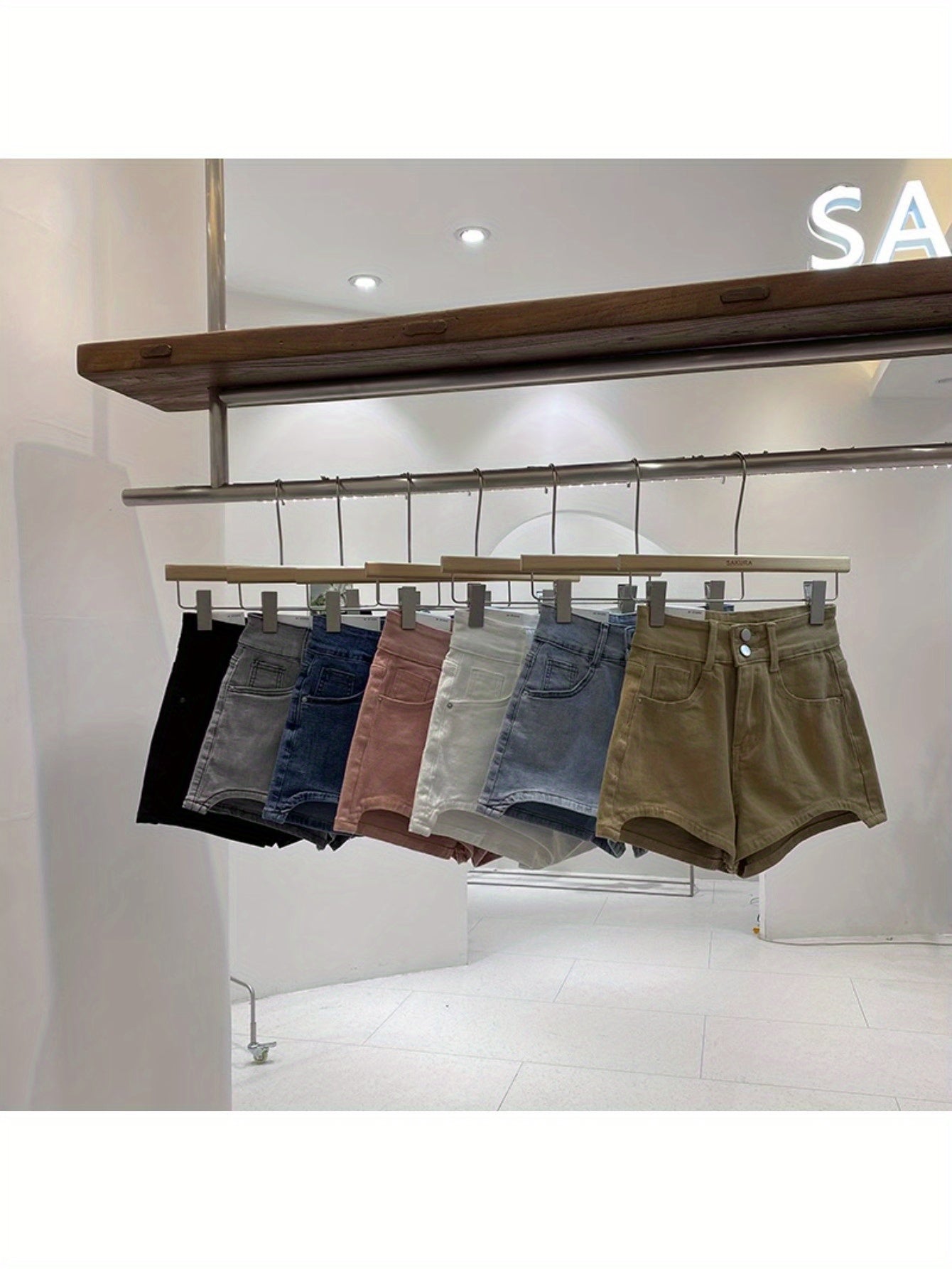 Small casual versatile denim shorts women's summer 2024 new Korean version ins high-waisted hot pants wide-leg pants
