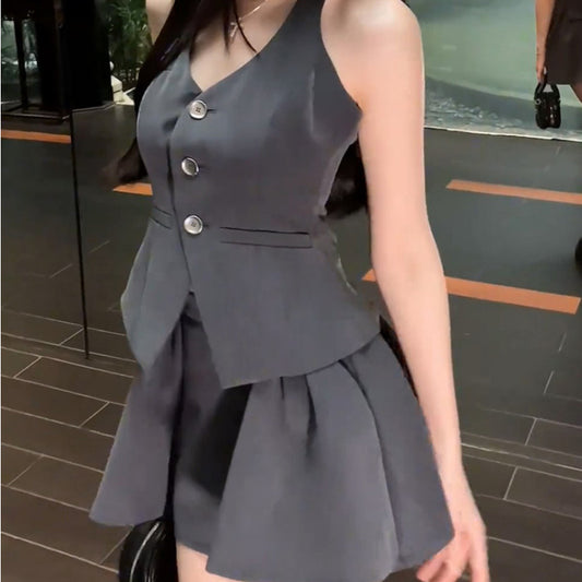 Hepburn style bow vest neck halter top high waist pleated skirt suit suit 2024 summer new