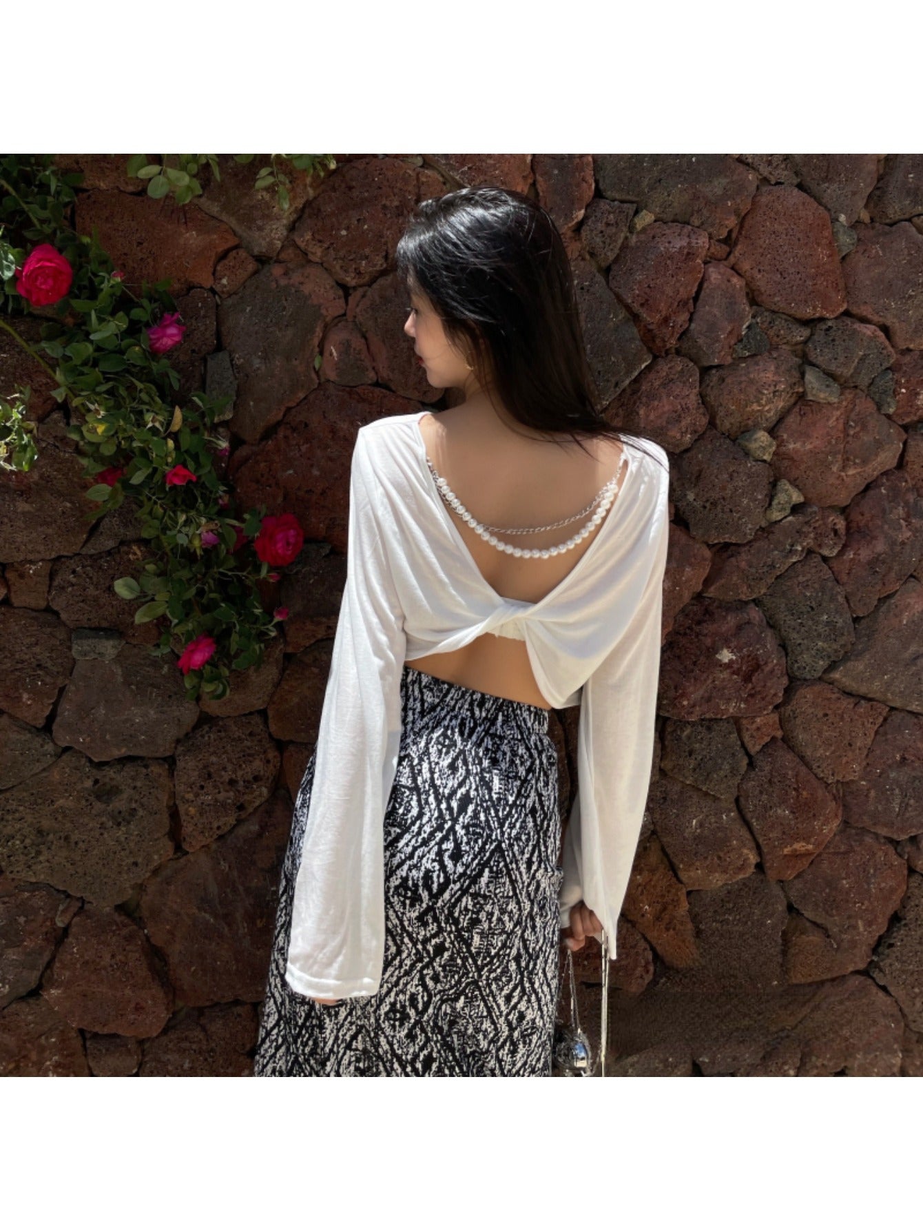 Pearl chain knot backless sunscreen long-sleeved T-shirt women's summer thin top