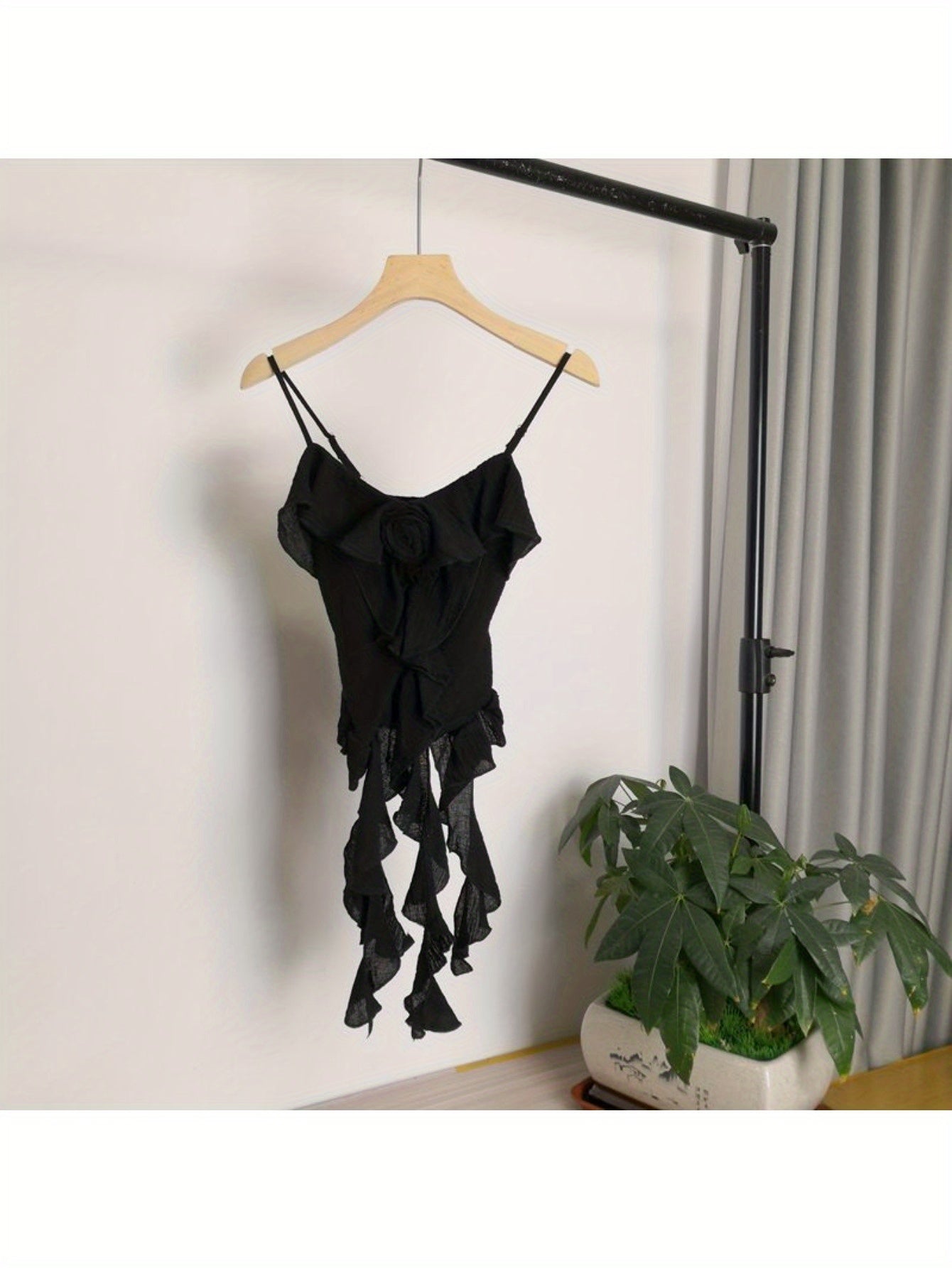 Wasteland Spice Girl Short Splicing Lotus Leaf Edge Rose Suspender Vest Top Women's 2024 Summer New