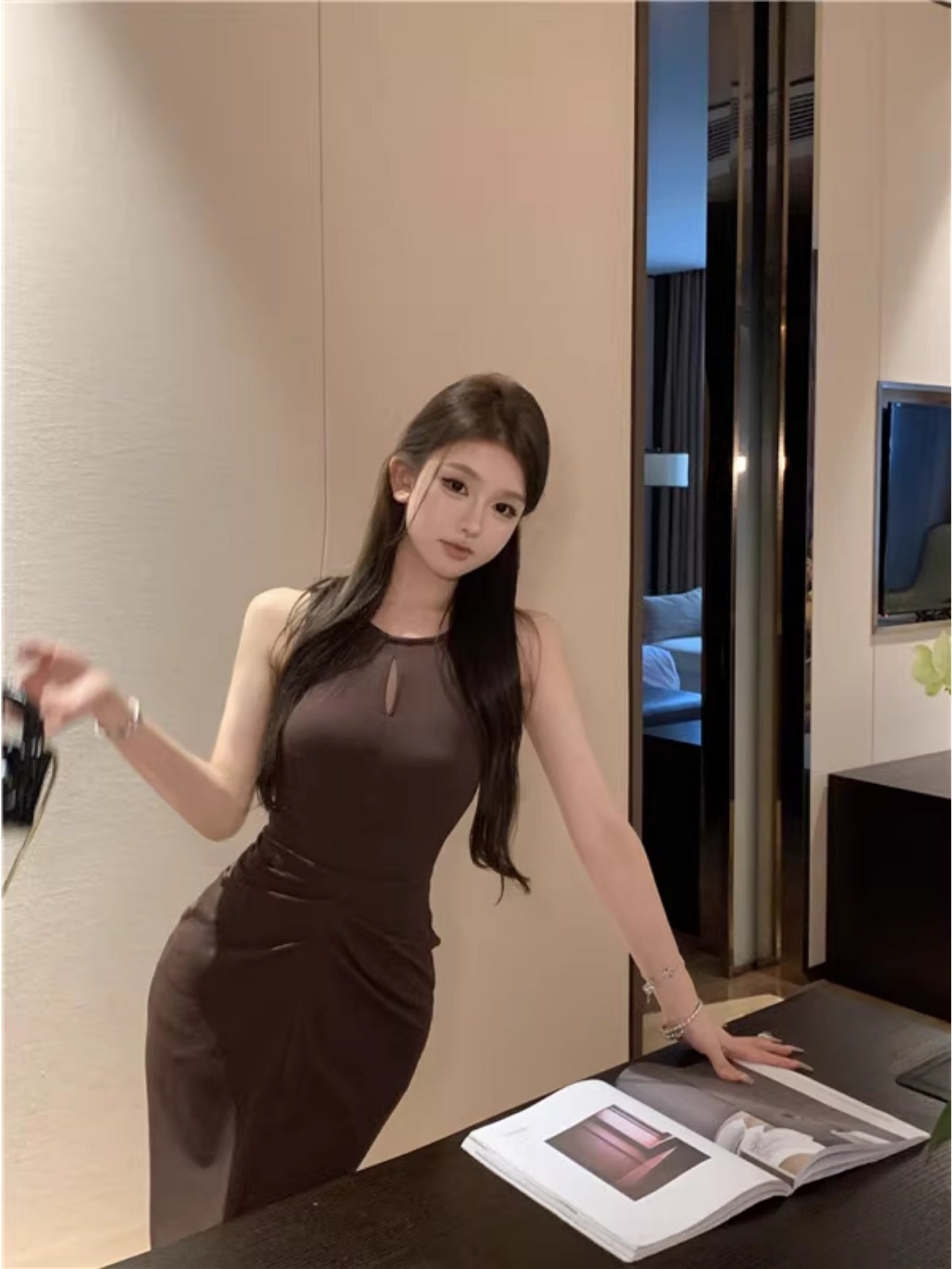 Hollow sleeveless vest dress women's summer pleated waist skirt purple sexy temperament tight hip-wrapped dress