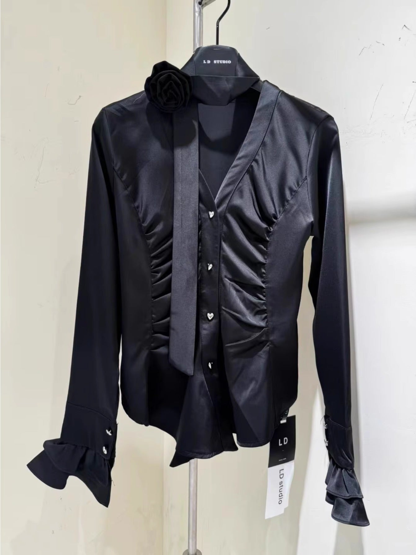 2024 summer new white pure desire sexy spice shirt women's waist design sense niche and thin new top