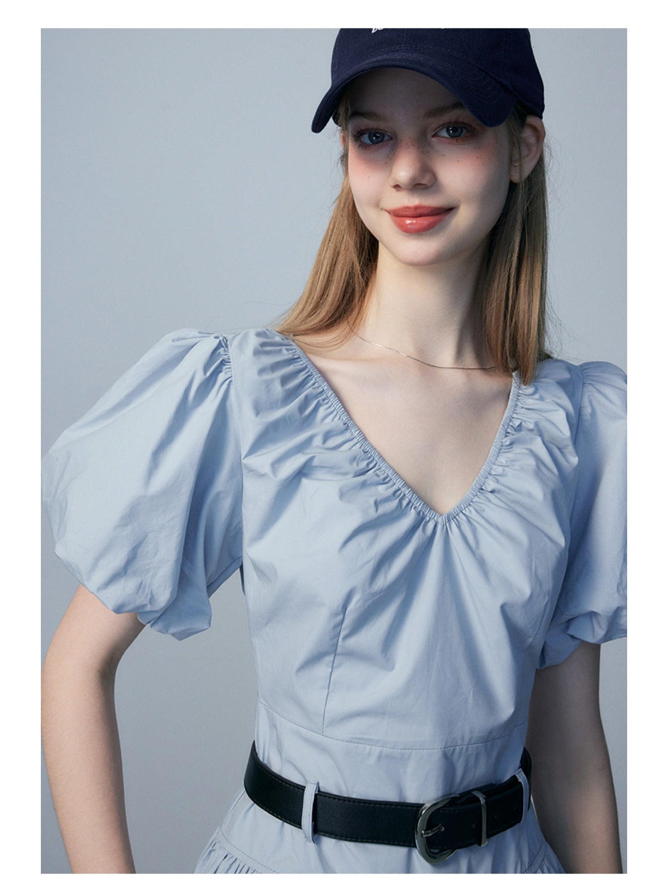 Bubble sleeve V-neck dress women's new waist slim and thin pleated solid color skirt
